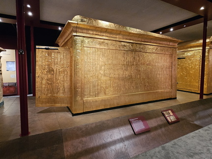 King Tut-ing 050824