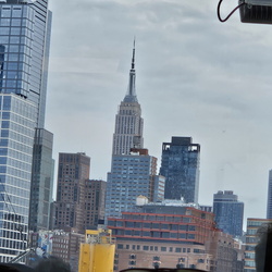 New York-Boat Tour-Empire State Building 041025