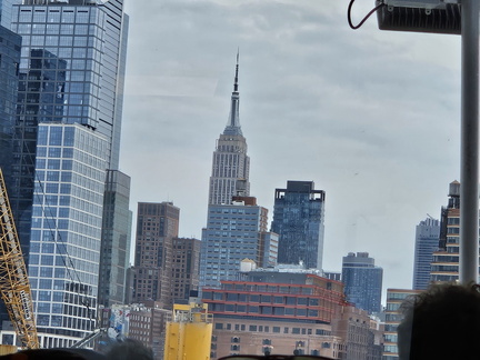 New York-Boat Tour-Empire State Building 041025