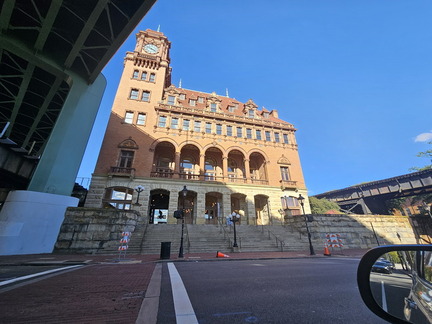 Seein' the DMV-Richmond Stop-100525