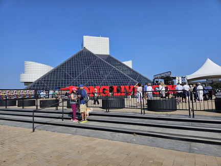 Rock-n-Roll HoF-061125