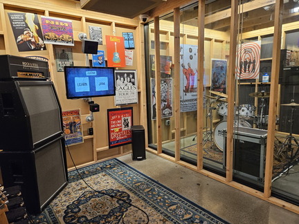 Rock-n-Roll HoF-061125