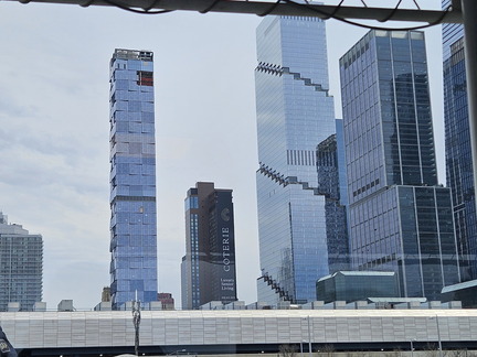 New York Boat Tour Empire State Building-041025