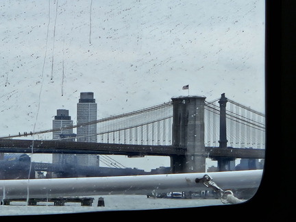 New York Boat Tour Empire State Building-041025